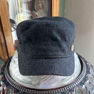 Goorin Bros Black and Tan Cap